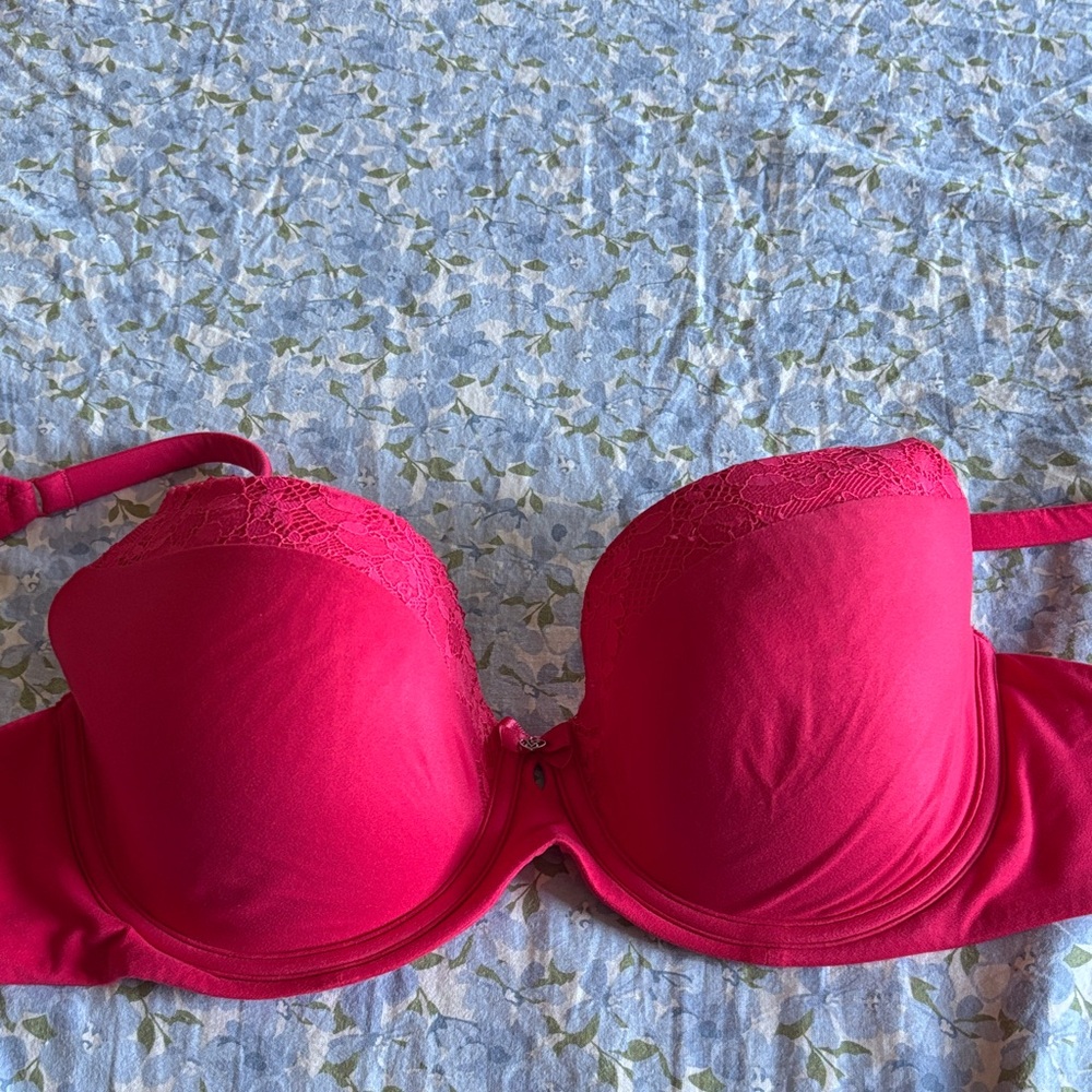 Victorias Secret Vibrant Pink Lace Women's Bra size 34DD by Body by Victoria.